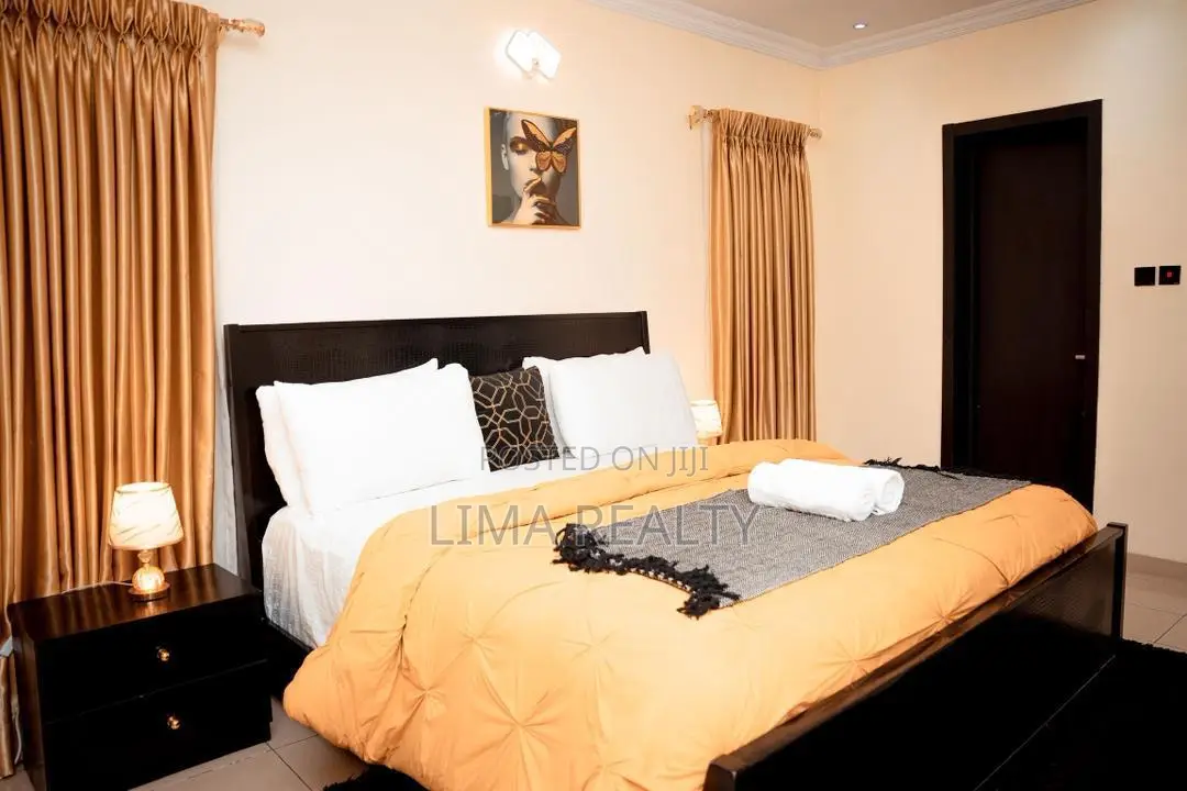 Eniville- 3 Bedroom Oniru in Idowu Taylor