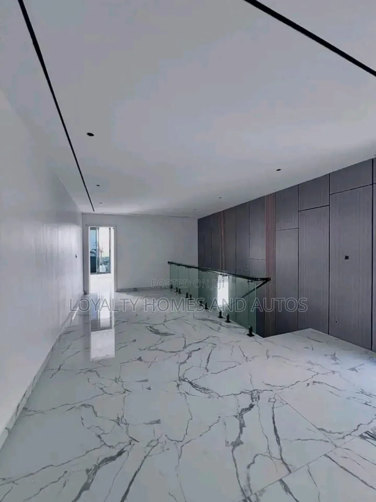 5bdrm Duplex in Lekki Phase 1 for sale in Lekki Phase 1