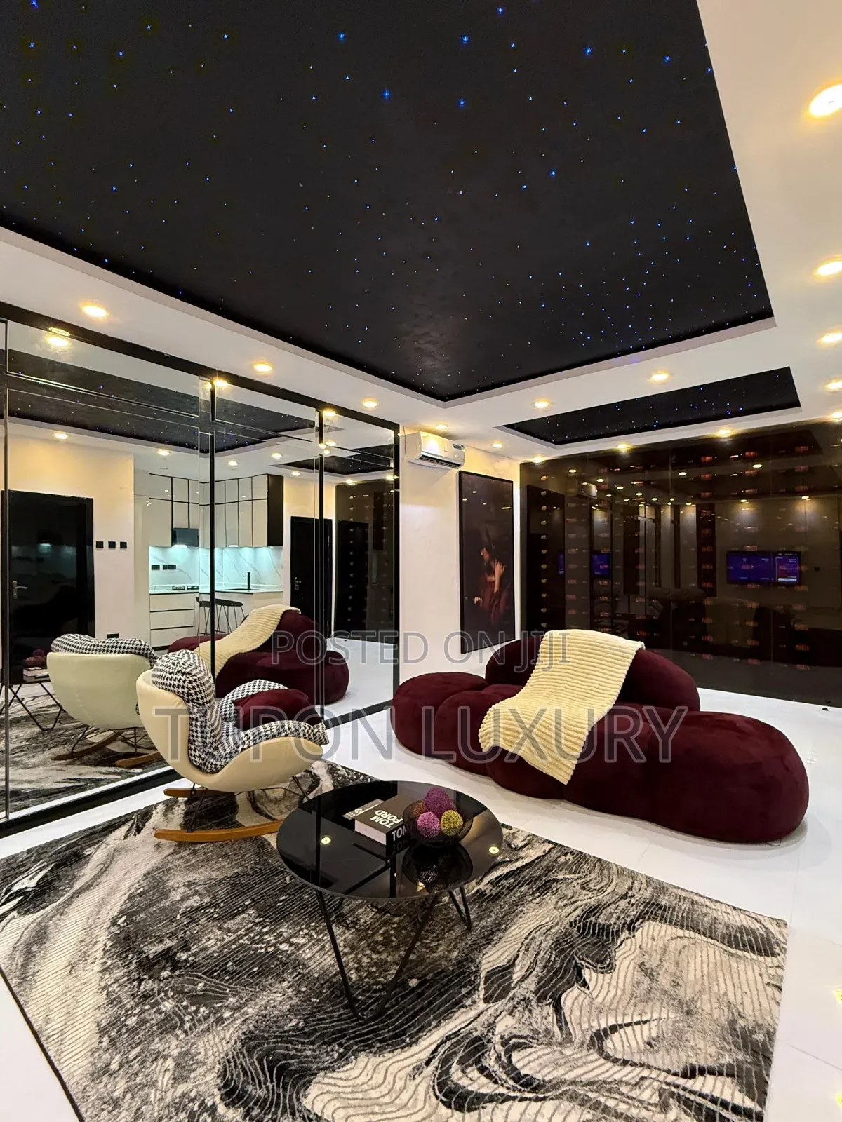 Luxury 2bedroom With Bathtub, BDSM Kit, Private Cinema in Osapa london