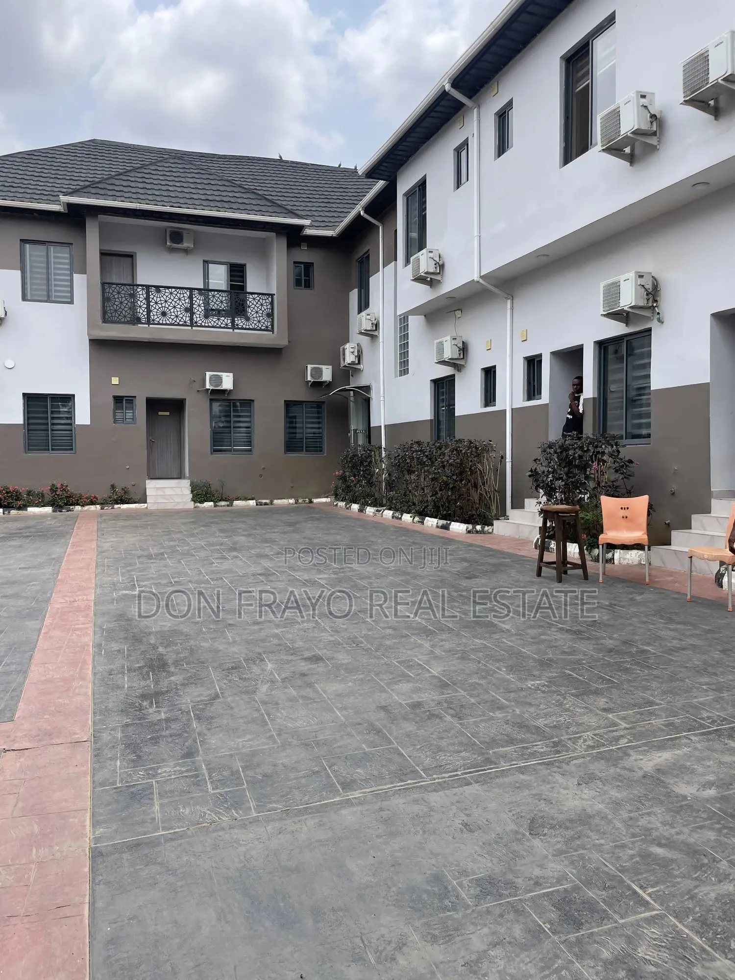 Room and Palour Service Apartment at Main Jericho Ibadan in Jericho