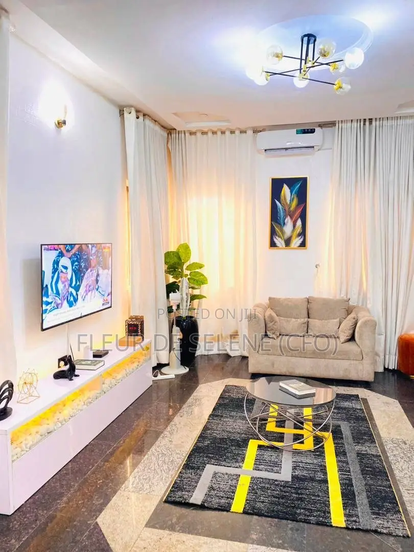 Luxurious 4 Bedroom Duplex in Sangotedo