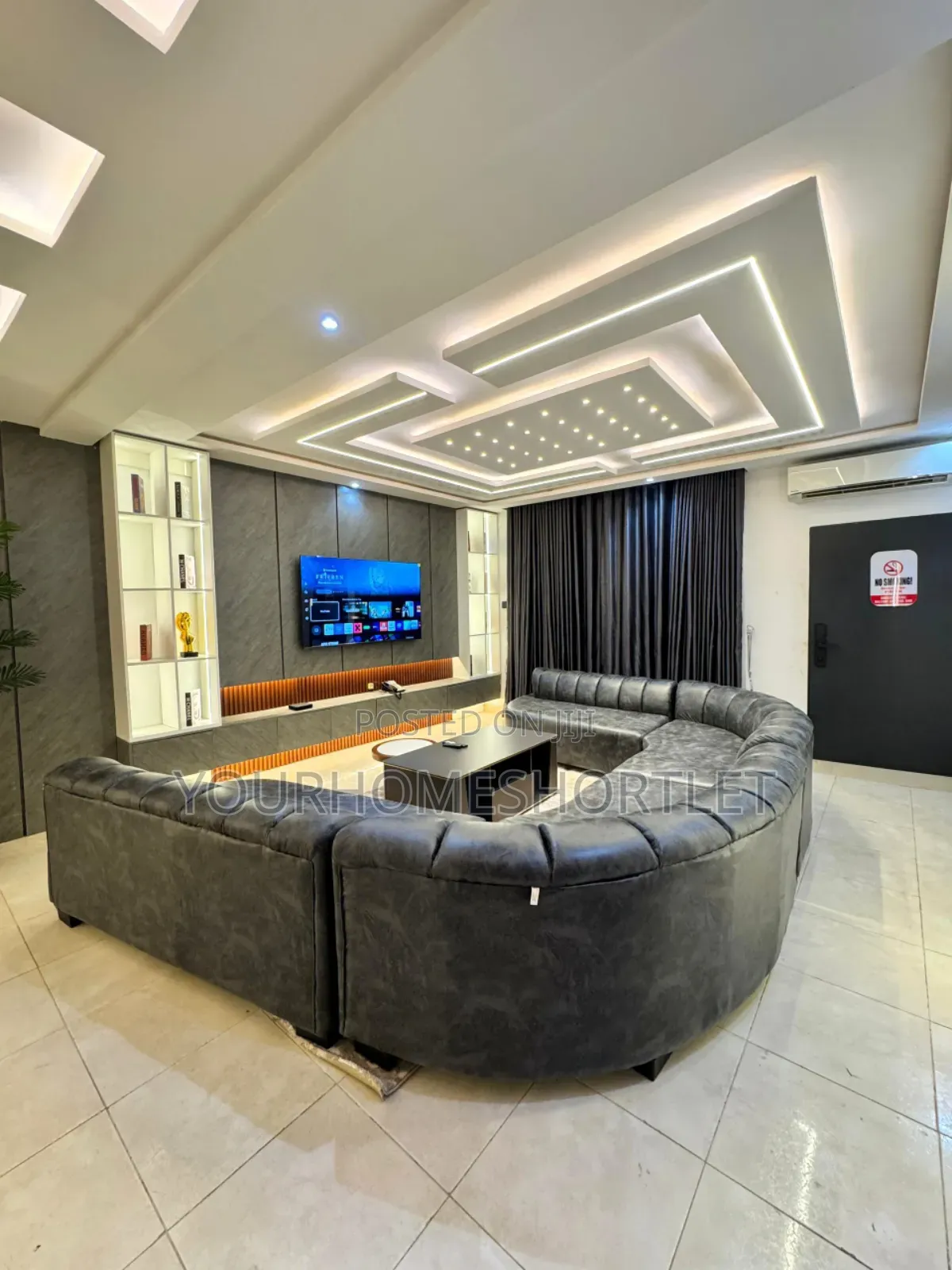Brand New 3/2 Bedroom Fully Aesthetic Apartment With Swimming Pool in Zone 5 / Wuse