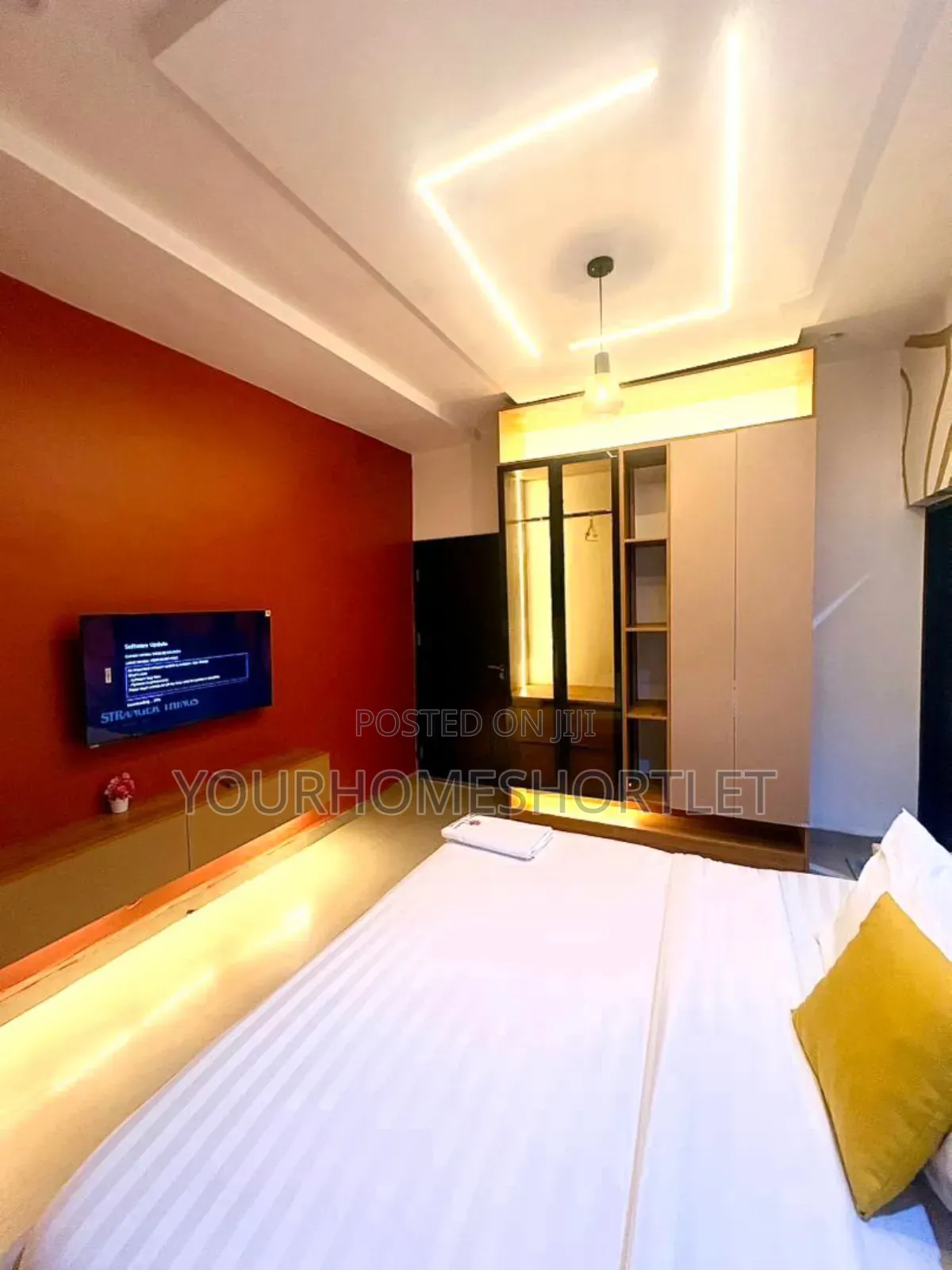New 4/ 3 Luxury Bedroom Apartment That Allows Movie Shoot and Party in Life Camp