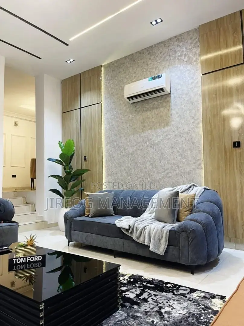 Fully Furnished 3bedroom Duplex in Lekki in Osapa london