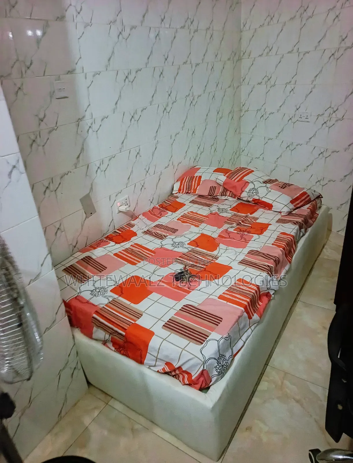 Self Contain Short Let Apartment in Phase 2 / Jikwoyi