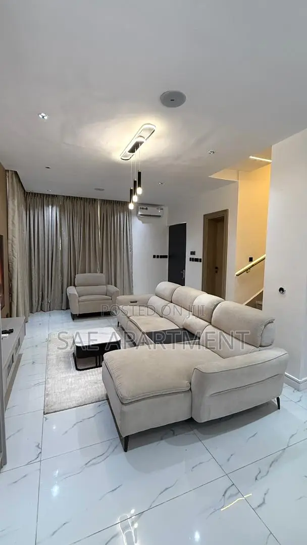 Five Bedroom Apartment, Jahi Abuja in Jahi