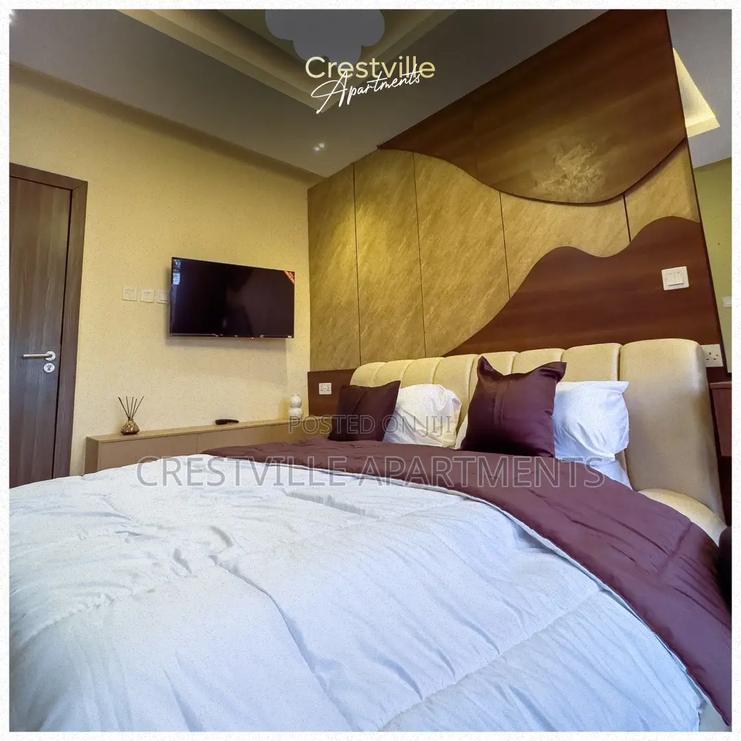Studio Apartment With Workspace in Surulere in Lawanson