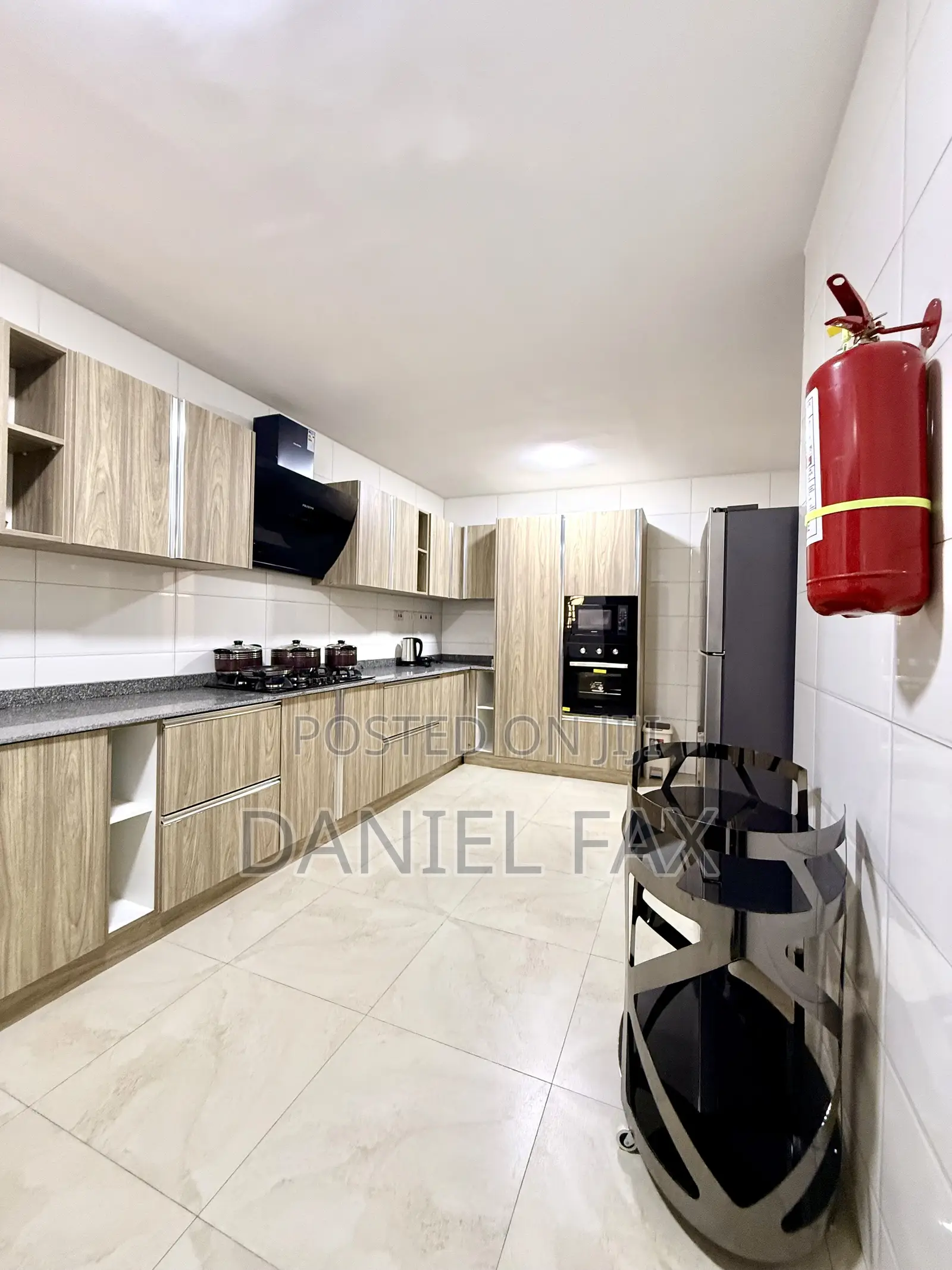 Luxury Classics 4 Bedroom Apartment in Life Camp