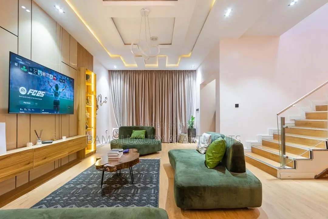 Affordable Four Bedrooms at the Island for Short Stay in Ikate