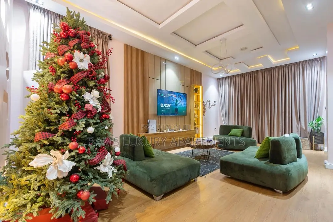 Affordable Four Bedrooms at the Island for Short Stay in Ikate