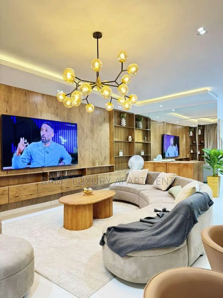 3 Rooms Short Stay Services in Agungi