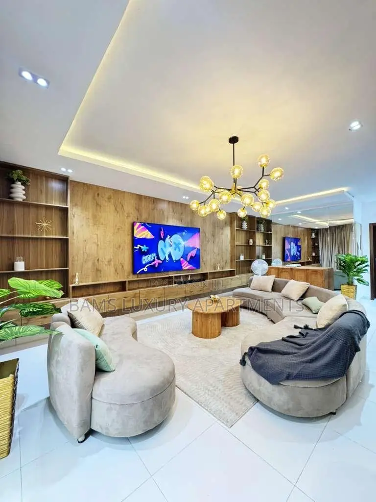 3 Rooms Short Stay Services in Agungi