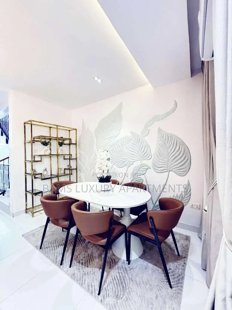 3 Rooms Short Stay Services in Agungi