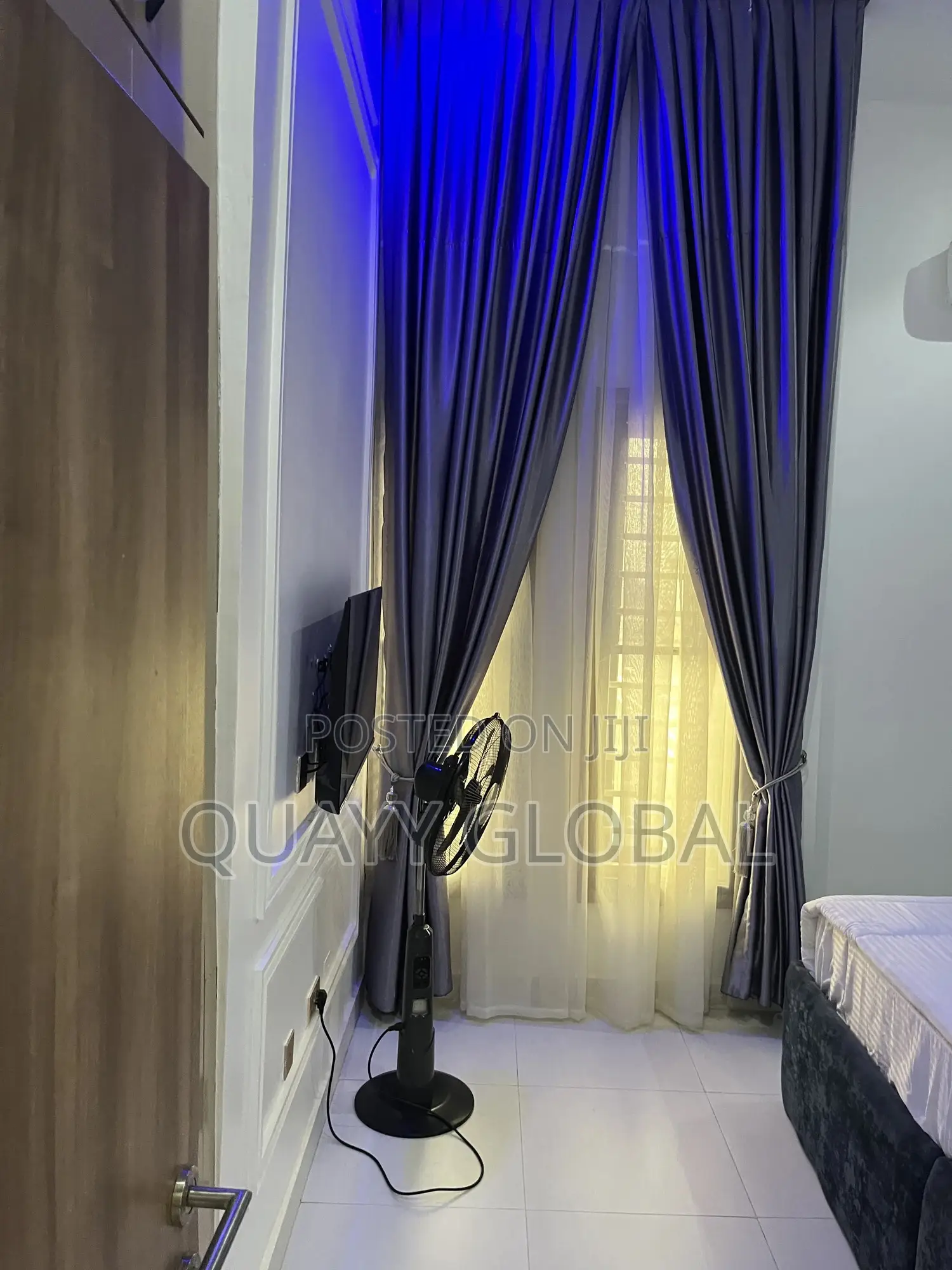 One Bedroom Apartment With 24/Light and Wifi in Gwarinpa