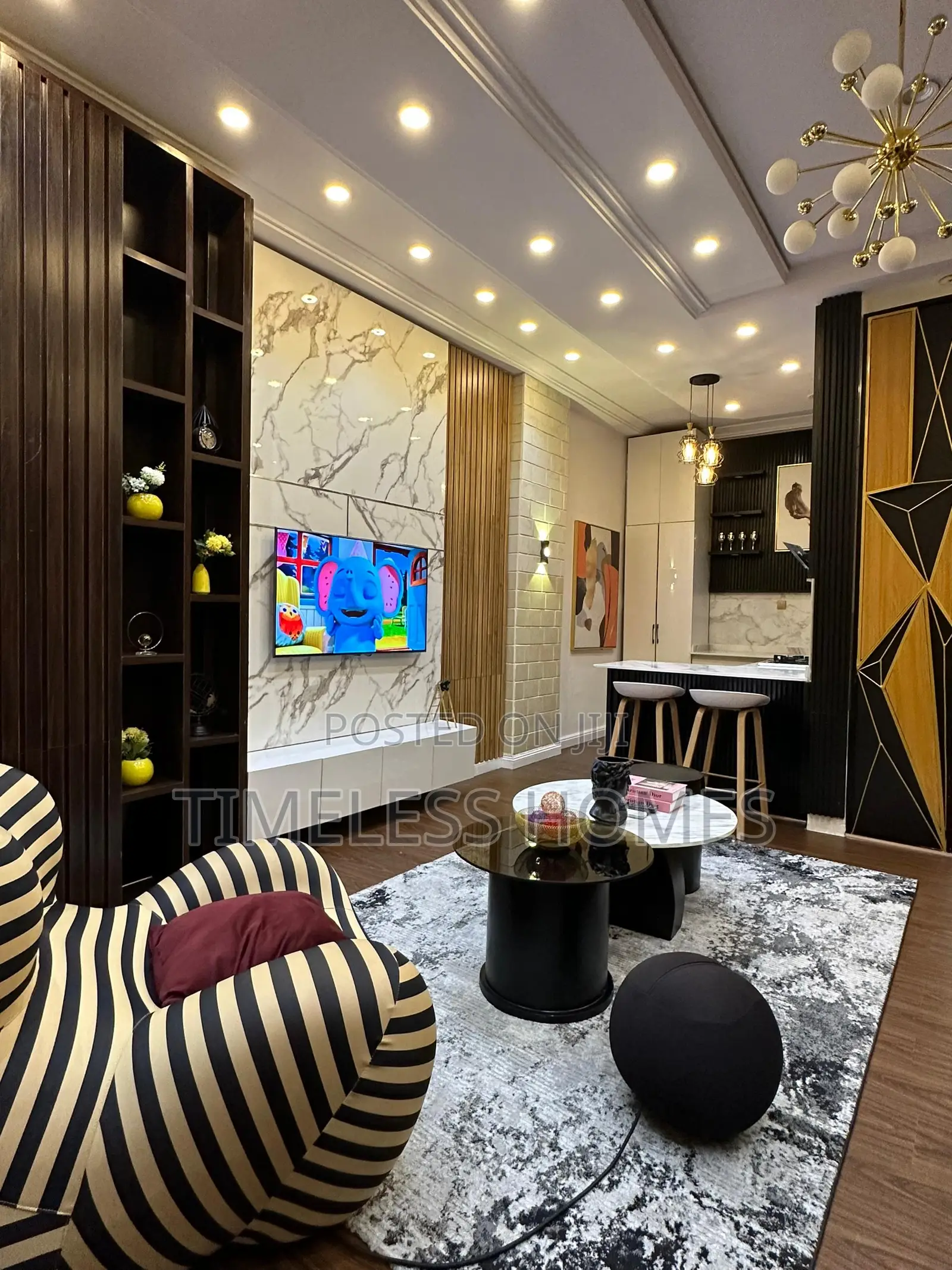 Luxury 1 Bedroom Apartment in Chevron