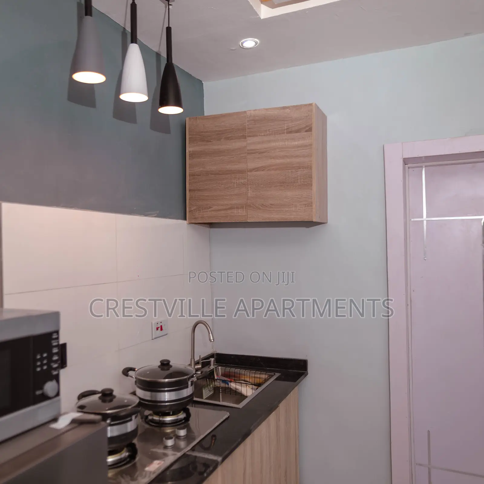 1 Bedroom With Open Plan Kitchen in Surulere in Itire