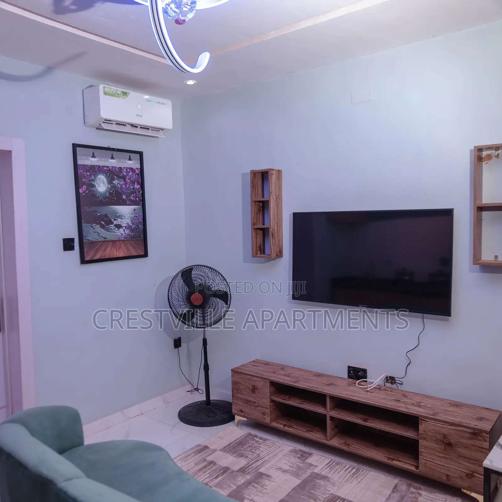 1 Bedroom With Open Plan Kitchen in Surulere in Itire