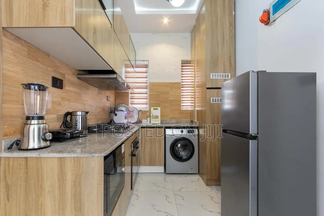 1 Bed Shortlet Apartment In Ologolo Lekki in Ologolo