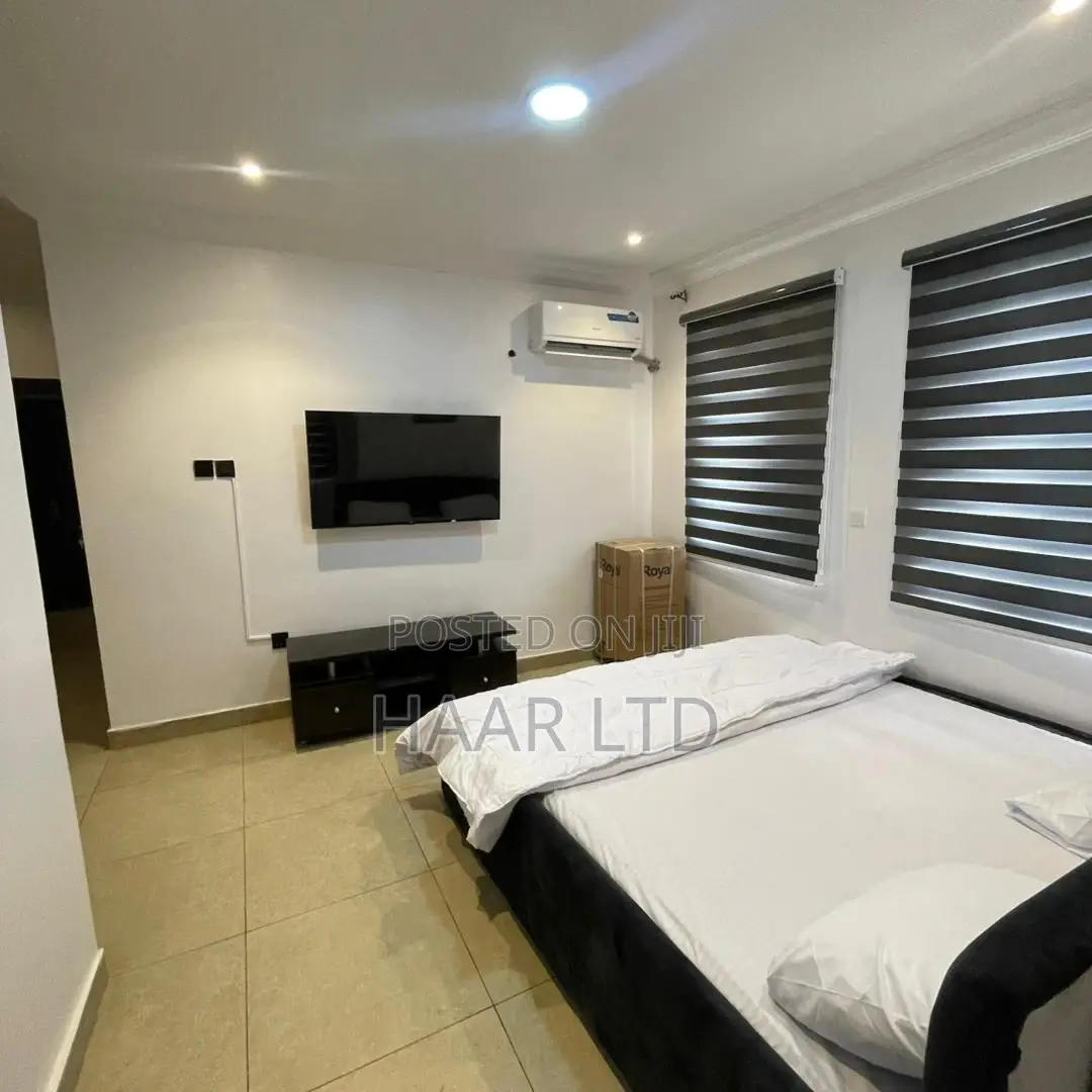 Monthly Semi Masters Room With 24hrs Power in Lekki Phase 2