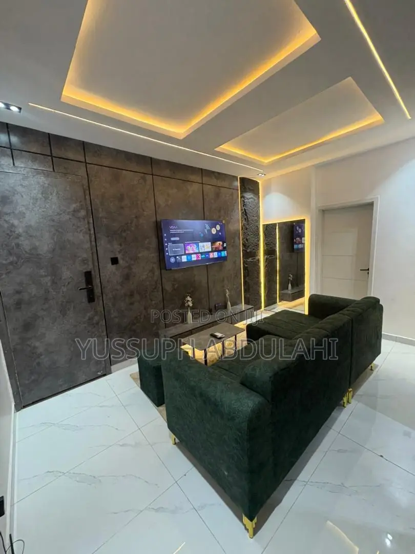 1 Bedroom Yaba in Alagomeji