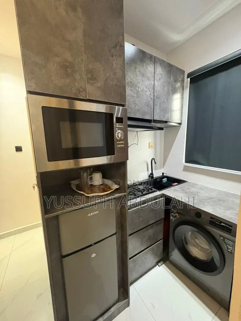1 Bedroom Yaba in Alagomeji