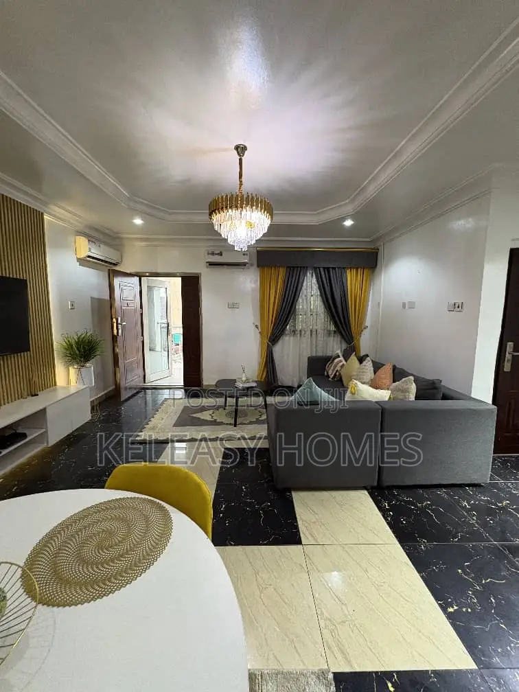 4bedroom Apartment in Allen Avenue