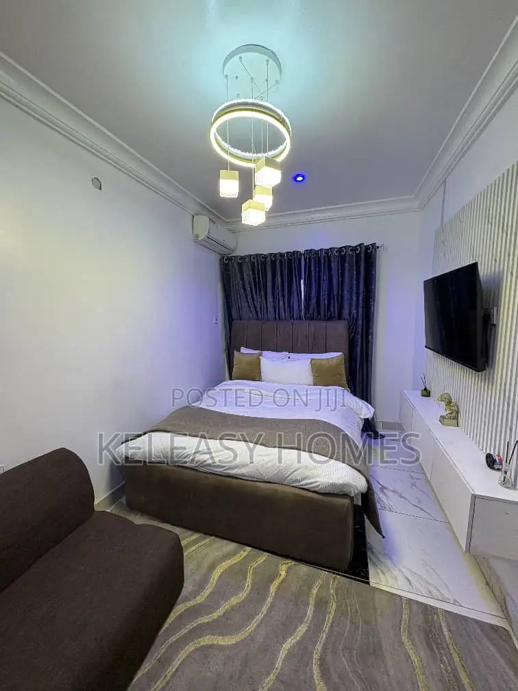 4bedroom Apartment in Allen Avenue