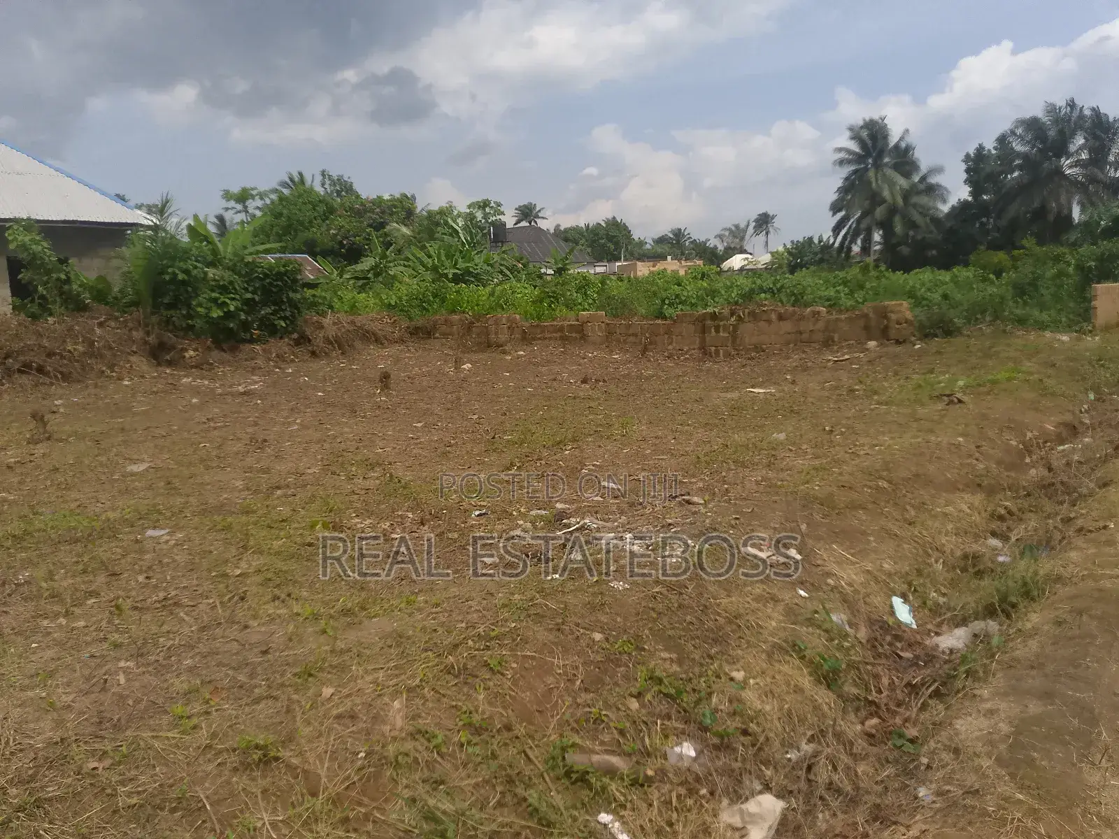 Sales an Landed in Uyo