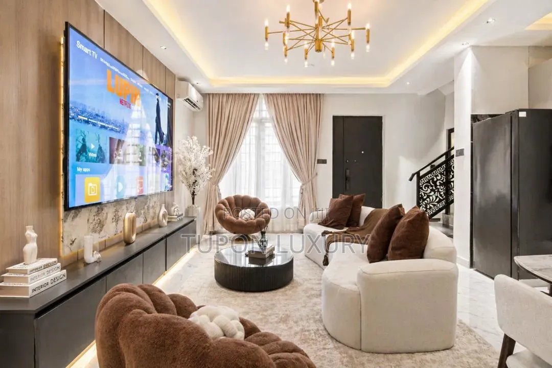 A Brand New Luxury 2/3/4bed Private Compound With Outdoor Lounge Ps5 in Victoria Island Extension