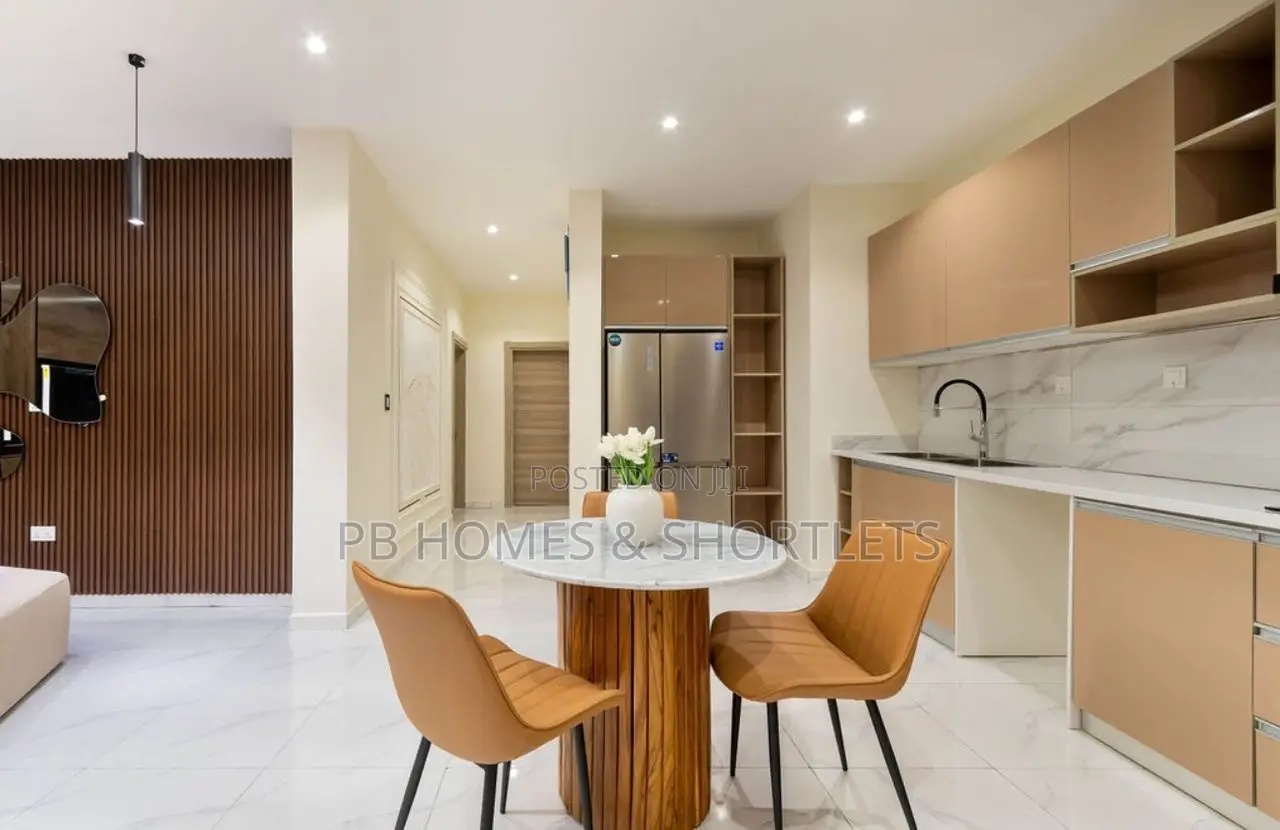 Tastefully Furnished 2bedroom Apartment in Lekki Phase 1