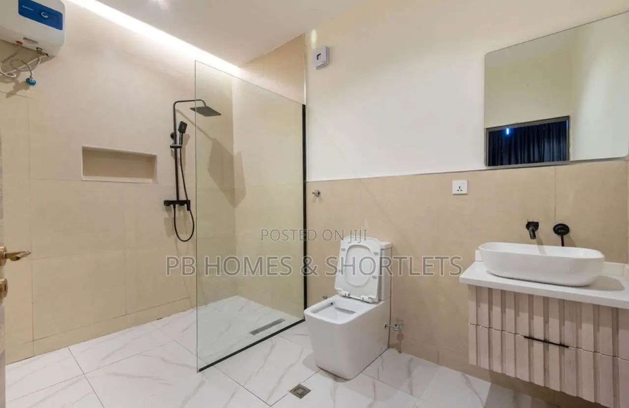 Tastefully Furnished 2bedroom Apartment in Lekki Phase 1