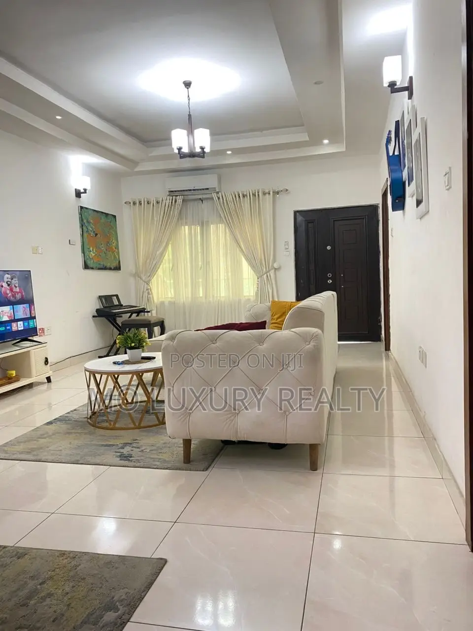 1 Bedroom and Parlor for Shortlet in Chevron