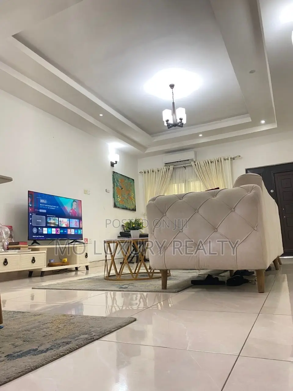 1 Bedroom and Parlor for Shortlet in Chevron