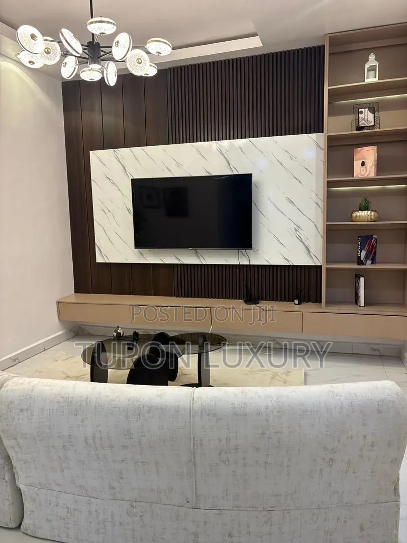 Luxury 2bedroom With Pool, Gym Snooker in Ikate