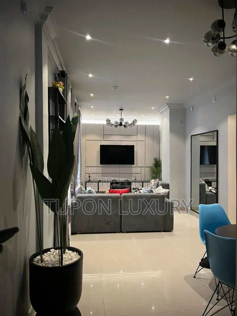 Luxury 1bedroom Apartment With Work Station and Ps4 in Victoria Island Extension
