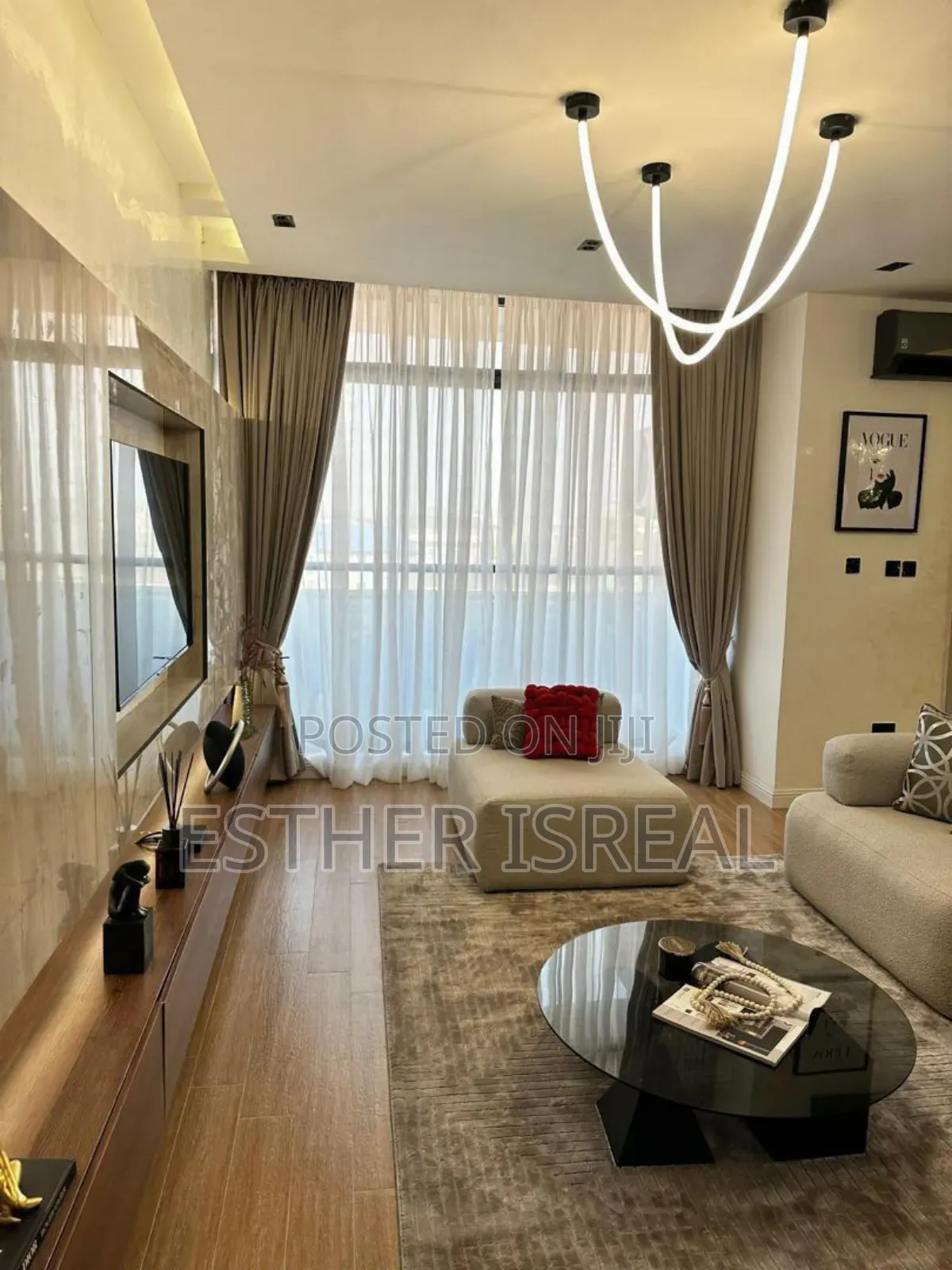 Mirror 2 Bedroom Apartment Ikate in Ikate