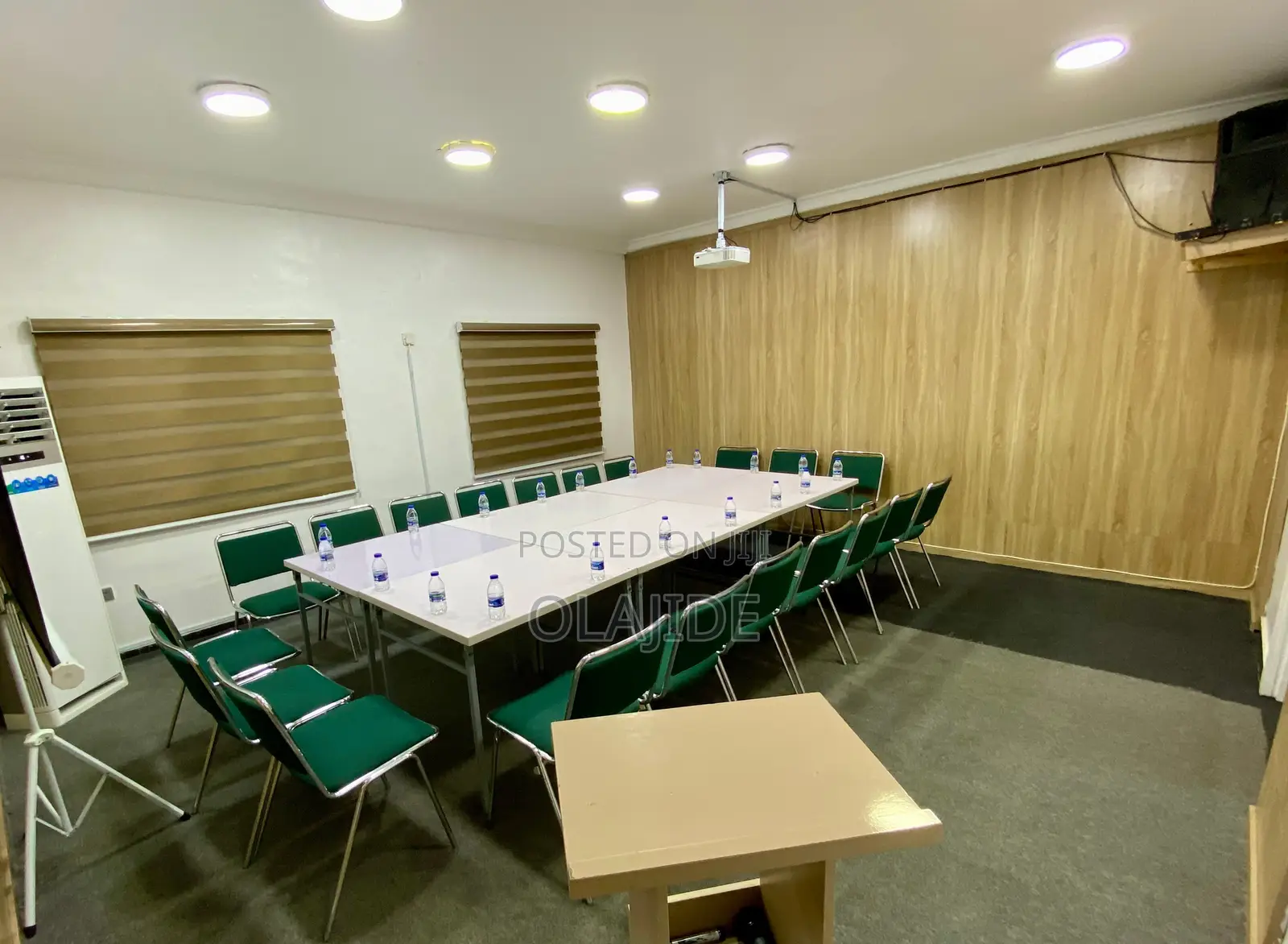 Boardroom/Roundtable/Strategy/Meeting Room in Lekki Phase 1