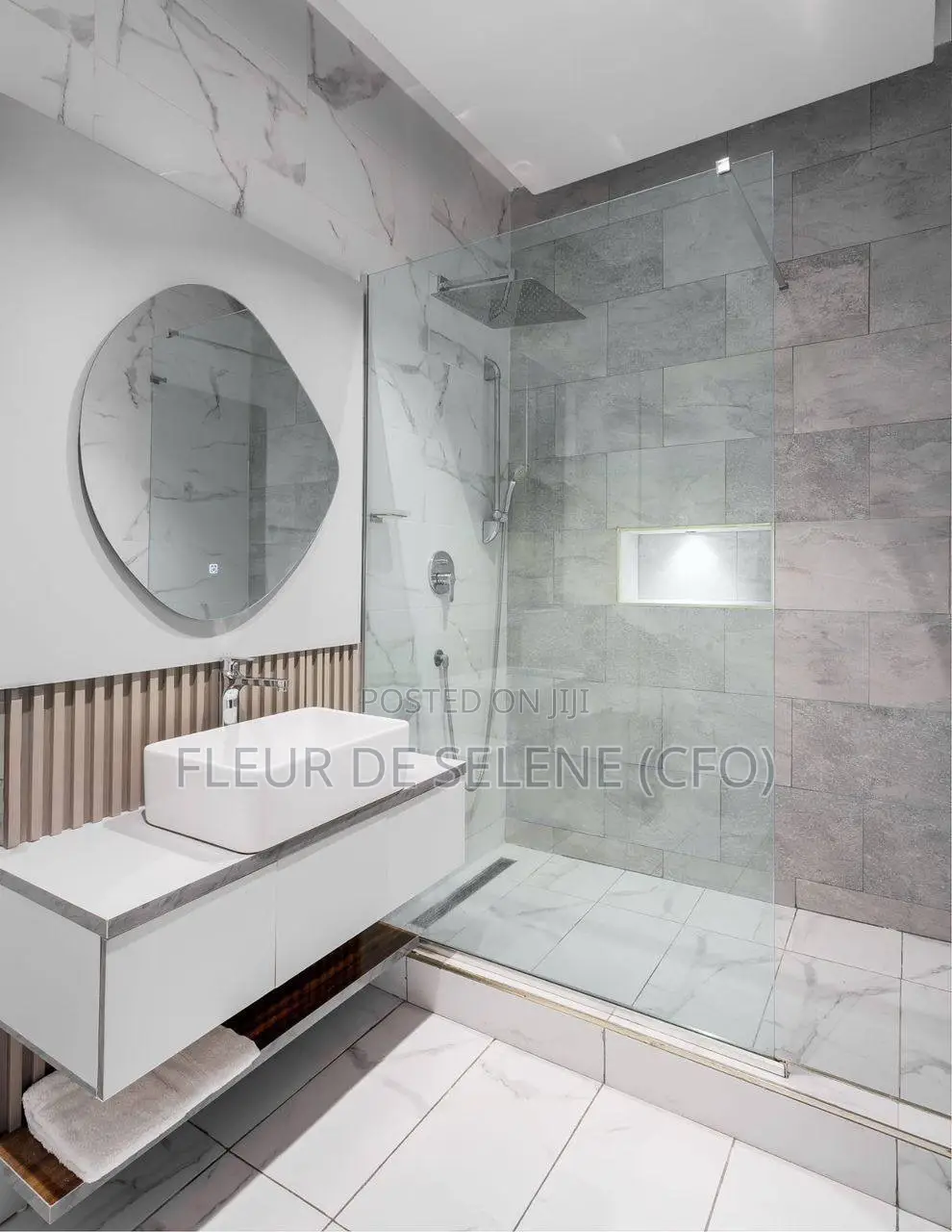 Luxurious 3 Bedroom Apartment in Banana Island