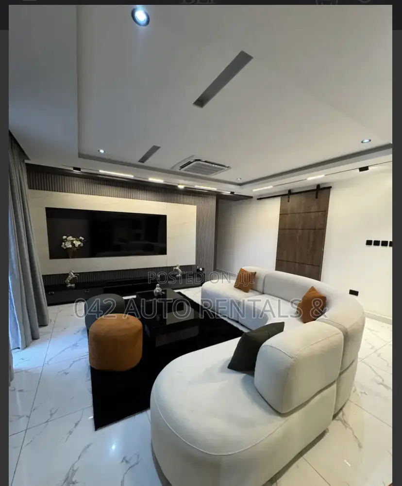 1 Bedroom in Asokoro With Pool, Gym, 24/7, Home Office Office Hall in Asokoro