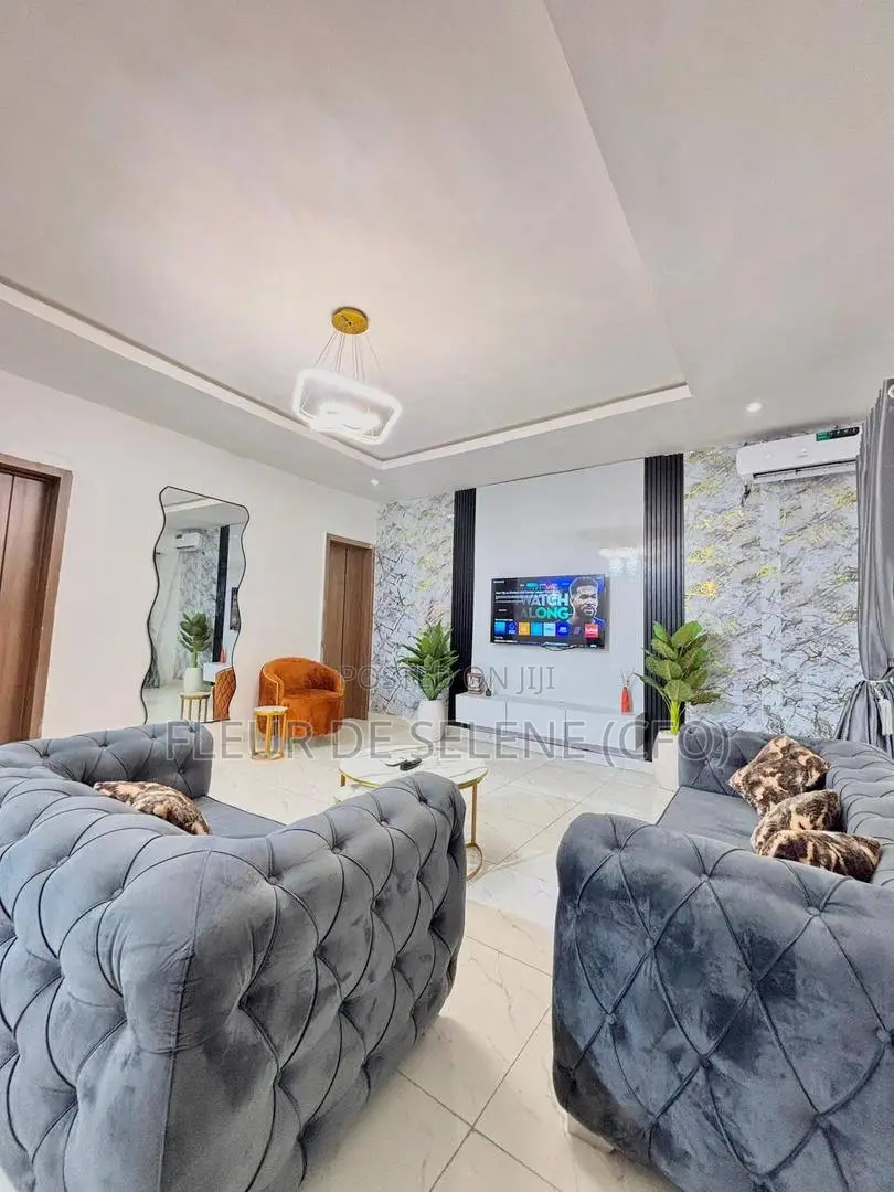 Luxurious One Bedroom Apartment in Lekki Phase 2