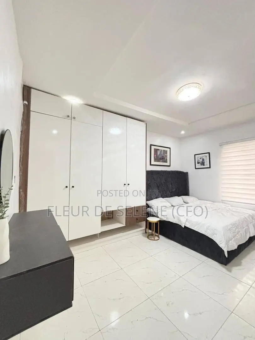 Luxurious One Bedroom Apartment in Lekki Phase 2