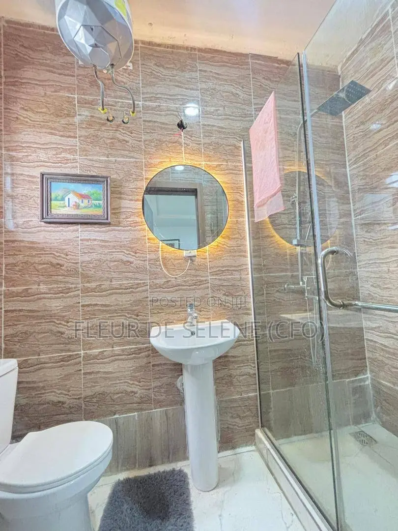 Luxurious One Bedroom Apartment in Lekki Phase 2