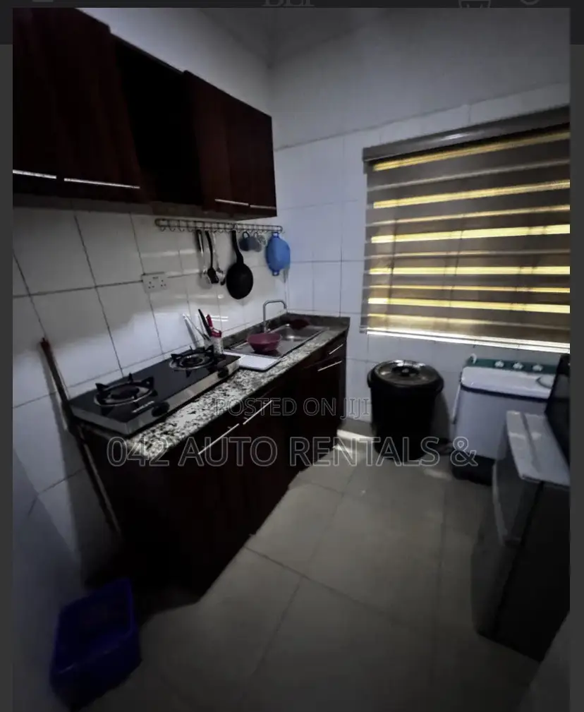 1 Bedroom Apartment in Wuye With a Balcony in Wuye