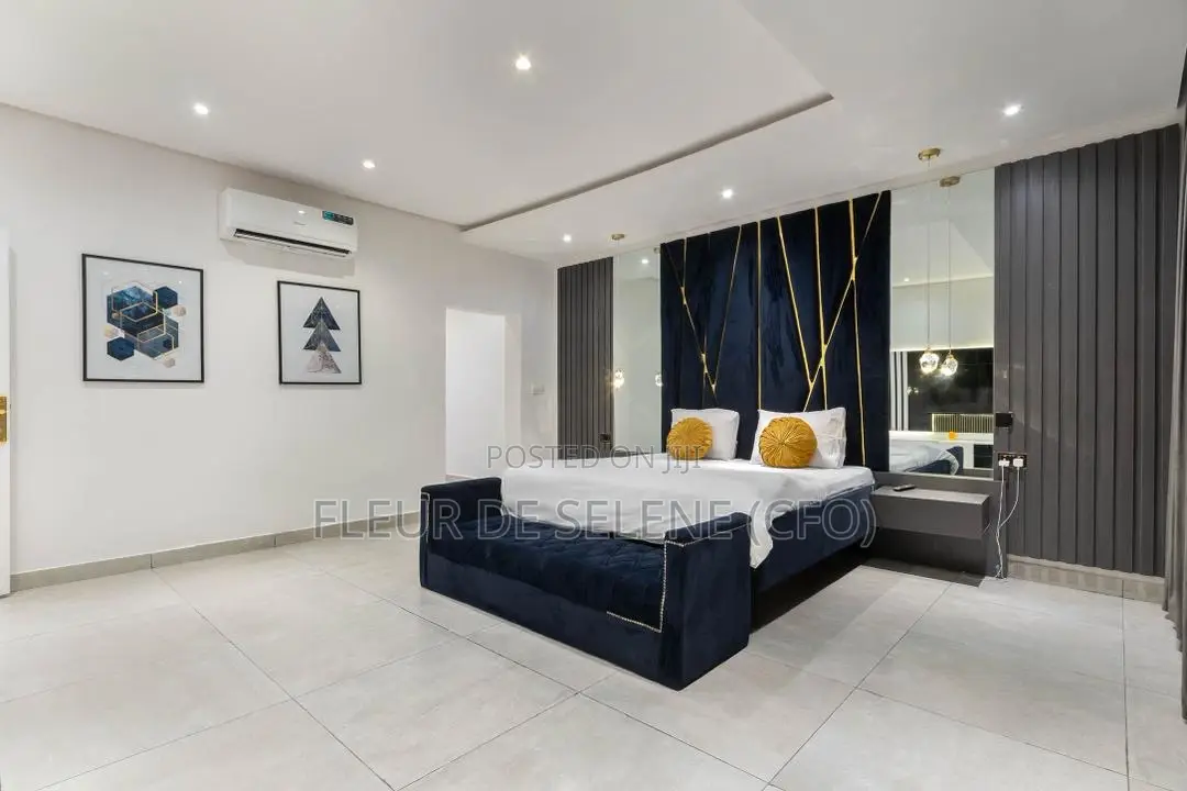 Luxurious Three Bedroom Duplex in Lekki Phase 1