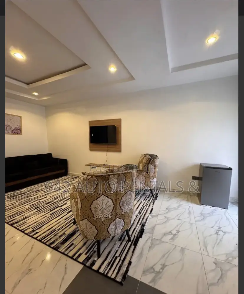 1 Bedroom Apartment in Wuye With a Balcony in Wuye