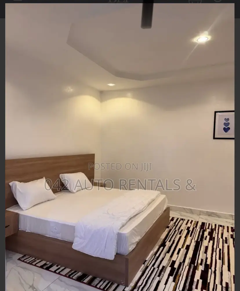 1 Bedroom Apartment in Wuye With a Balcony in Wuye