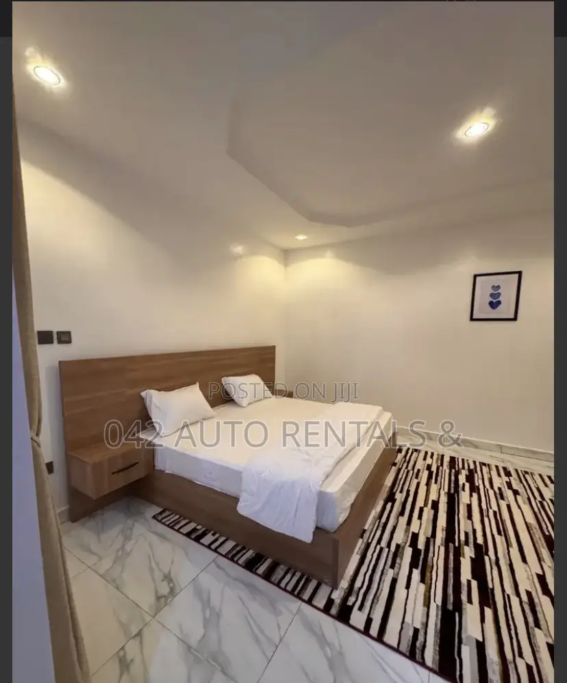 1 Bedroom Apartment in Wuye With a Balcony in Wuye