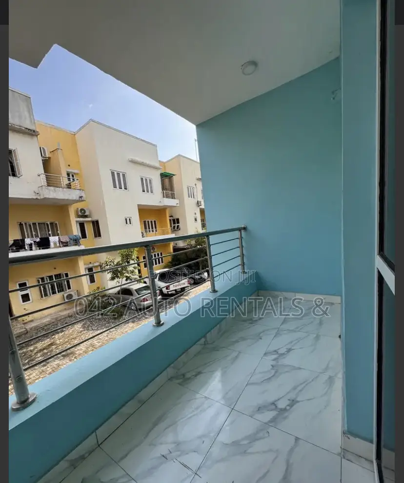 1 Bedroom Apartment in Wuye With a Balcony in Wuye