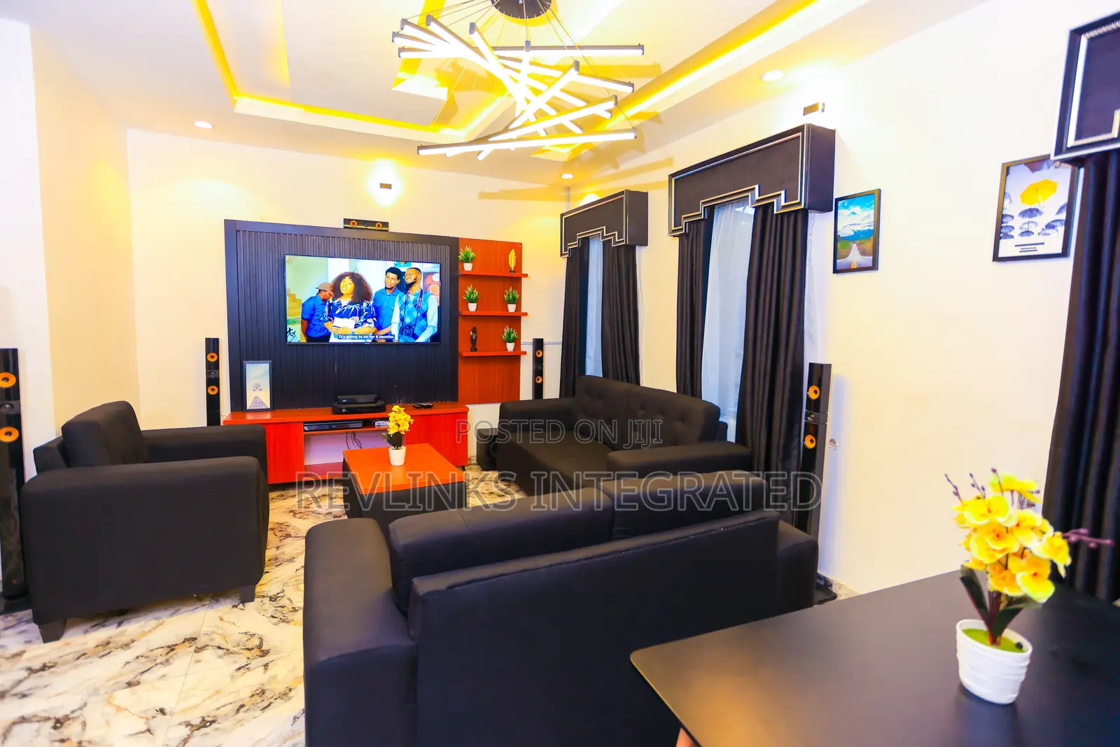 2 Bedroom Flat in Saint Agnes