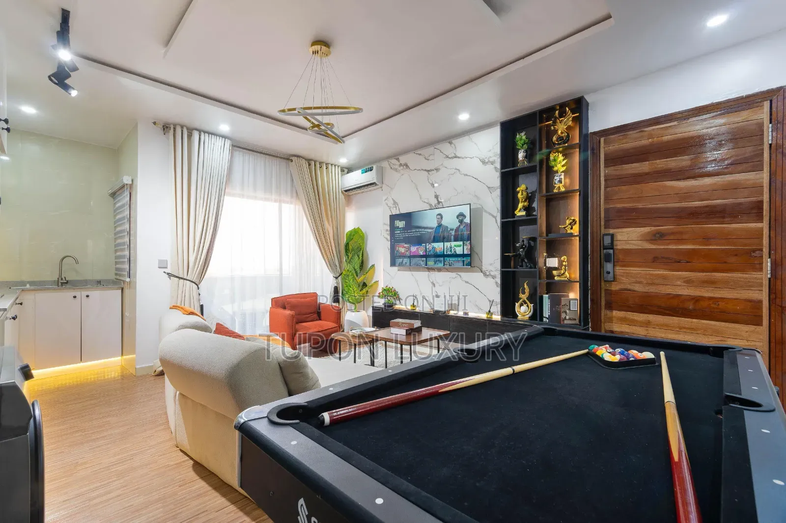 One Bedroom Apartment With Snooker in Ikate
